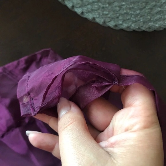 IKEA Window magenta shears (2) - Picture 5 of 5